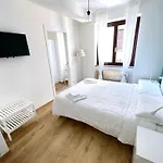 Lovingstresa 2 Brand New * Stresa